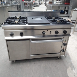 gas stove with baking tray and electric oven